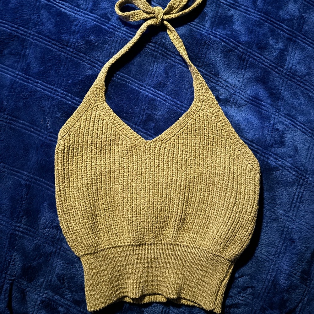 Juniors size S green halter crop top